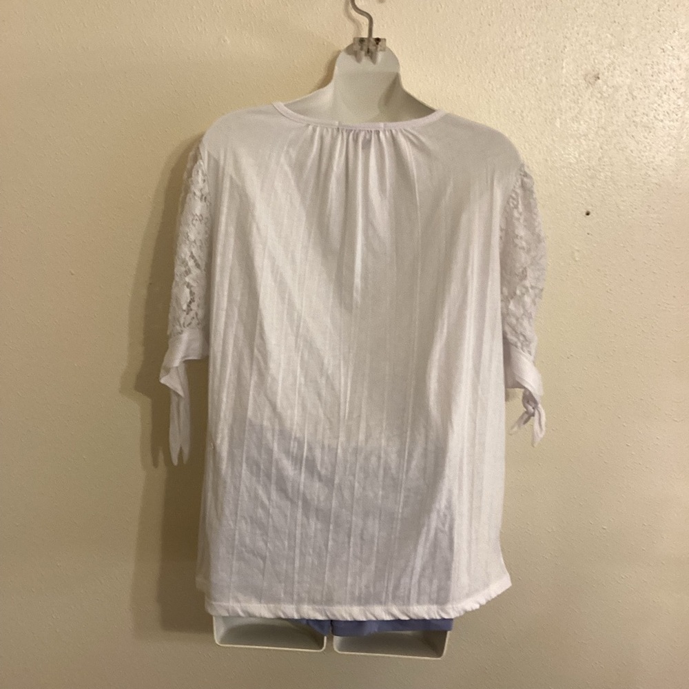 Carolyn Taylor Women’s Lace Sleeves Blouse Size Large - Picture 3 of 8